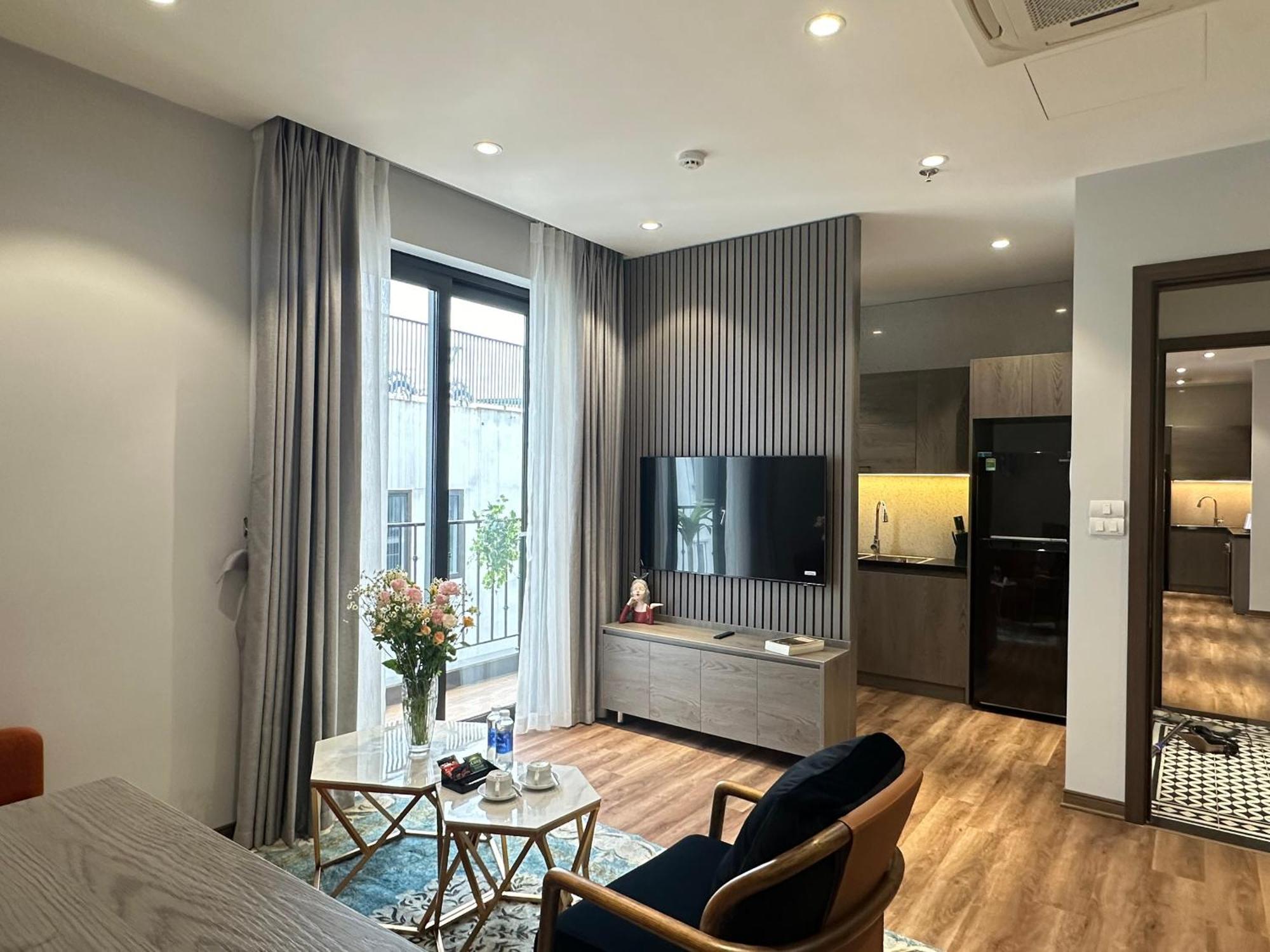 Luxe Paradise Suites Hotel To Ngoc Van Ханой Екстер'єр фото