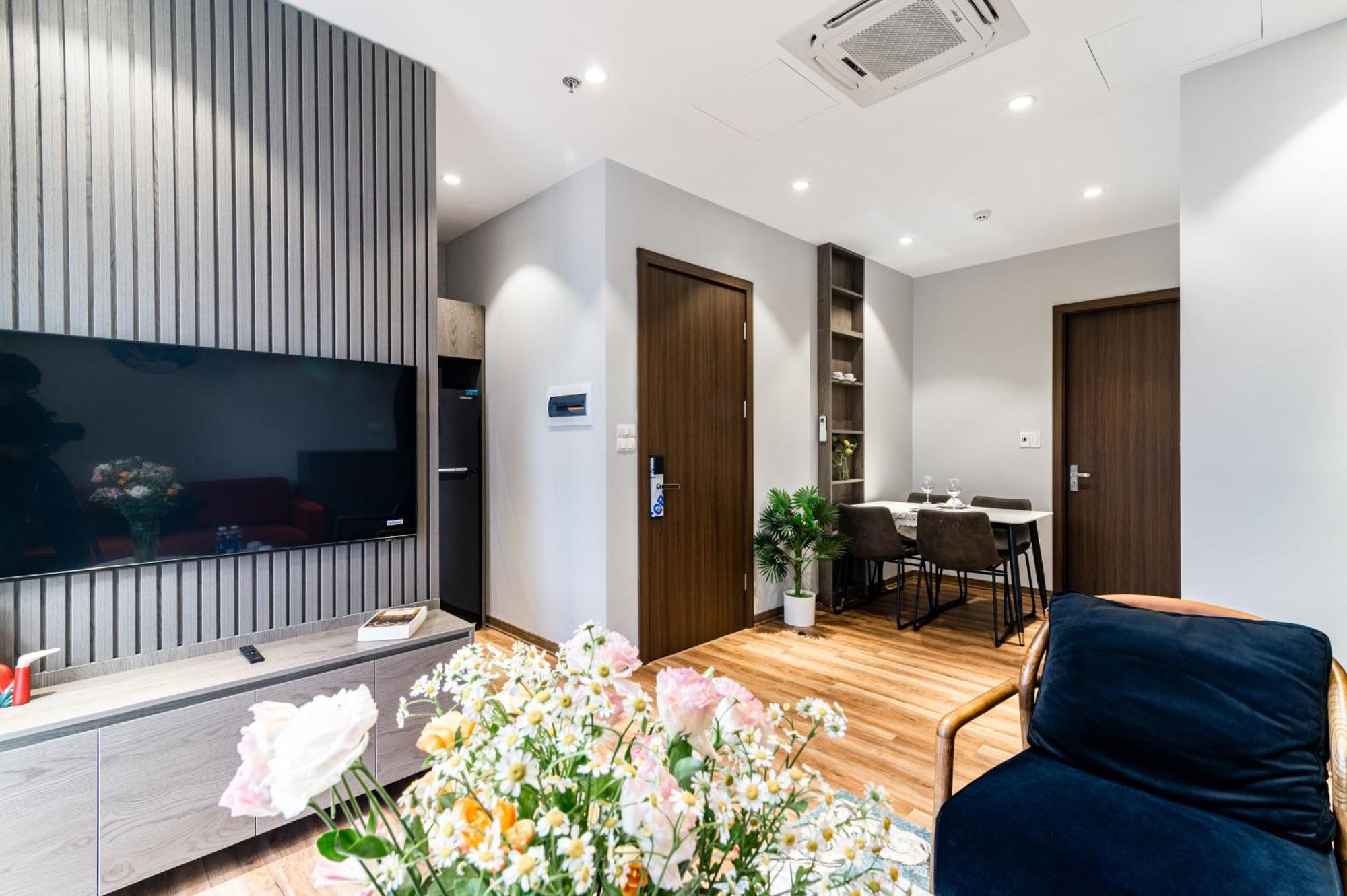 Luxe Paradise Suites Hotel To Ngoc Van Ханой Екстер'єр фото